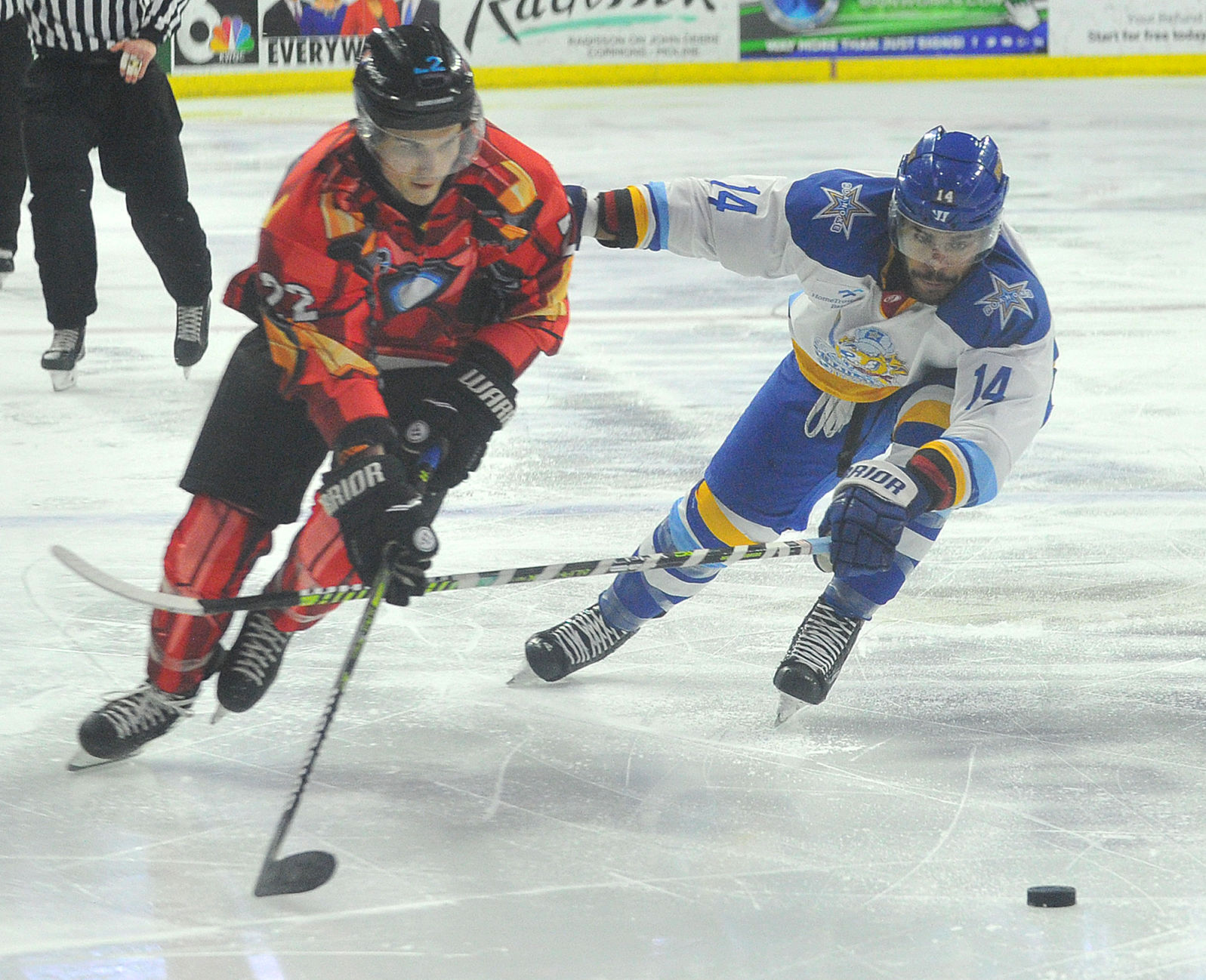 030720-qc-spt-storm-hockey-701